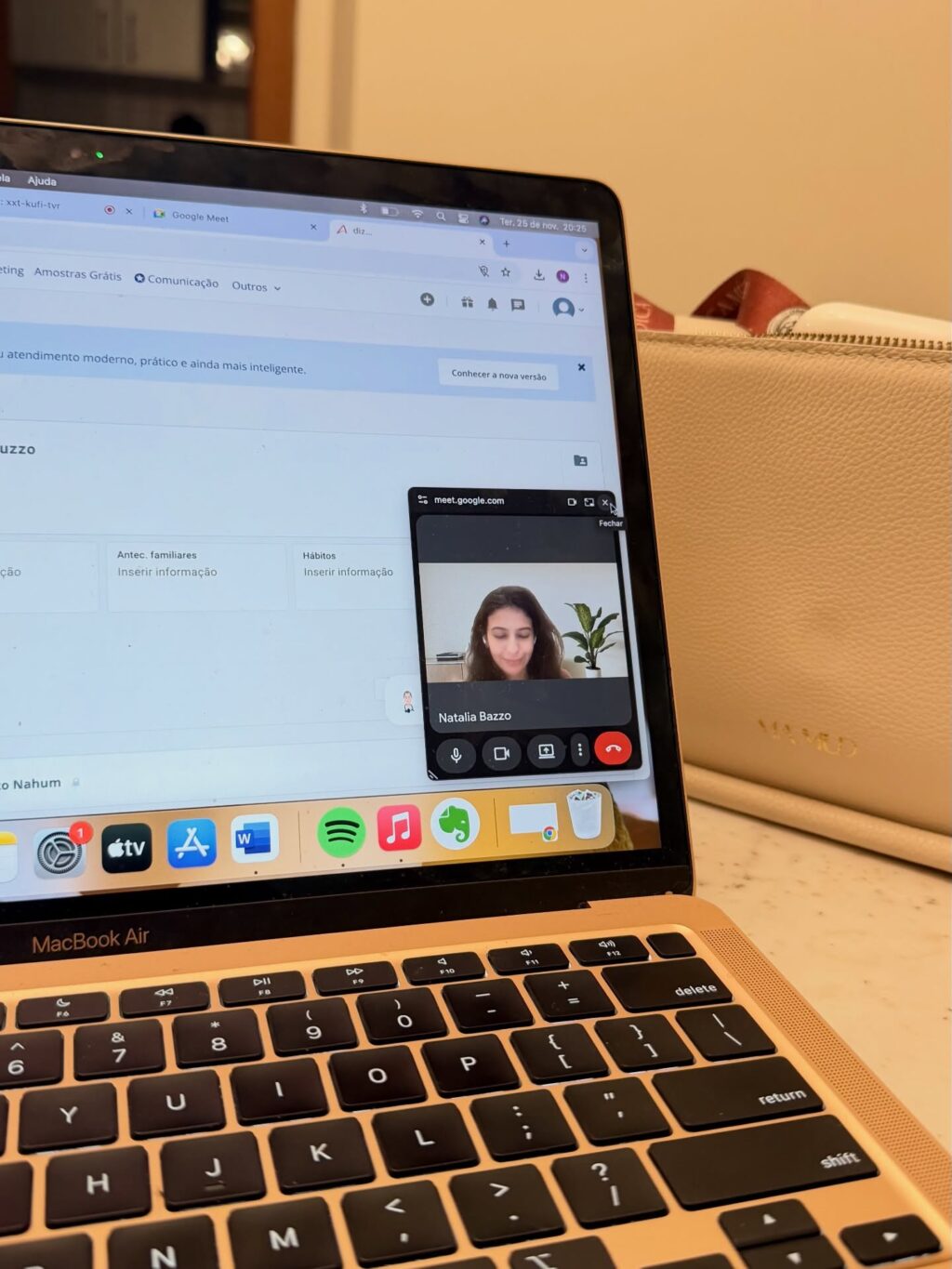 Instagram post from dranataliabazzo. This post is in position 4.